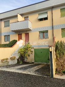 Foto Villa a schiera a Massa Bergiola - Lavacchio di 137 m² con 5 locali