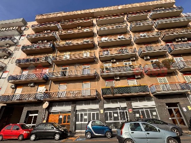 Foto Appartamento in Via Mario Pagano 53, Bari Libertà di 110 m² in vendita