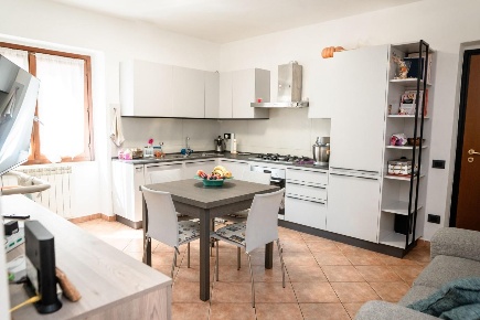 Foto Appartamento a Carrara Centro di 70 m² con 4 locali in vendita