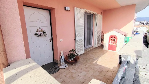 Foto Appartamento a Calcinaia Fornacette di 90 m² con 3 locali in vendita