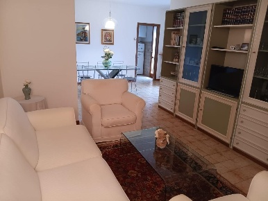 Foto Appartamento a Ponsacco Centro di 87 m² con 6 locali in vendita