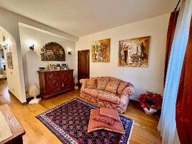 Foto Appartamento a San Gimignano Centro di 95 m² con 4 locali in vendita