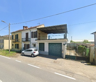Foto Appartamento a Candia Lomellina di 215 m² con 4 locali in vendita