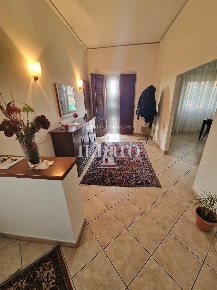 Foto Villa a schiera a Campi Bisenzio Sant'Angelo, Vingone di 270 m²