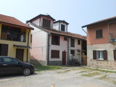 Foto Appartamento a Limbiate Centro di 90 m² con 4 locali in vendita