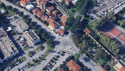 Foto Attività commerciale a Pisa Pratale di 55 m² con 2 locali in vendita