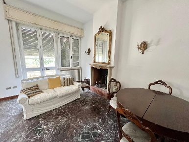 Foto Appartamento a Massa Centro di 230 m² con 5 locali in vendita