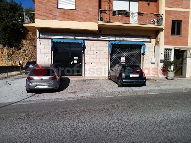 Foto Negozio in Contrada Giglio snc, Veroli Sant'Angelo In Villa Giglio