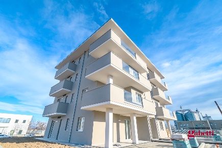 Foto Appartamento in Via Bertoni, Saluzzo di 130 m² con 4 locali in vendita