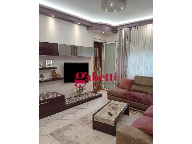 Foto Appartamento a Rimini Tripoli - Stadio di 120 m² con 5 locali