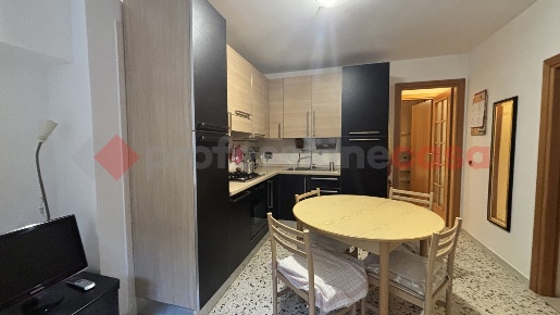 Foto Appartamento in Via Nazionale 30, Vico nel Lazio Centro di 77 m²