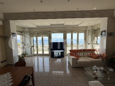 Foto Appartamento in Via nazionale Briga Marina 47/F, Messina di 133 m²