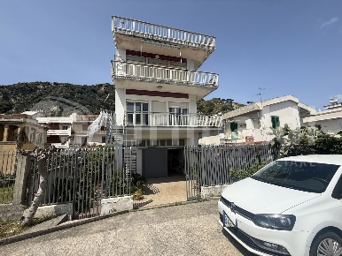 Foto Appartamento in Via nazionale Briga Marina 47/F, Messina di 133 m²