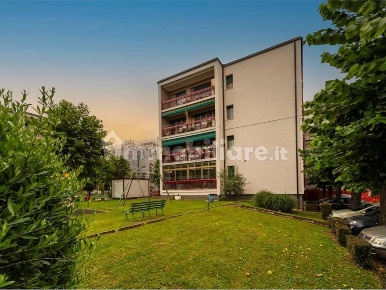 Foto Appartamento in Via Torino 43, Piossasco di 100 m² con 4 locali