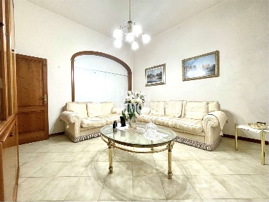 Foto Villa a schiera in Via Pratese, Pistoia Centro Storico di 180 m²