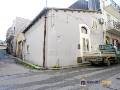 Foto Casa indipendente a Pachino Centro di 90 m² con 3 locali in vendita