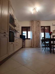 Foto Appartamento a Castellammare del Golfo Centro di 128 m² con 6 locali