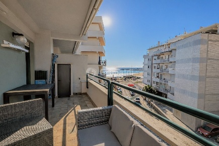 Foto Appartamento in Via Venezia 6, Nettuno Centro di 80 m² con 5 locali