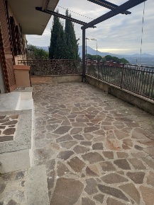 Foto Appartamento in via dei villini 35, Fara in Sabina Centro di 110 m²