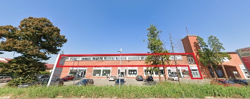 Foto Negozio in Via Dante, Abbiategrasso di 675 m² in affitto