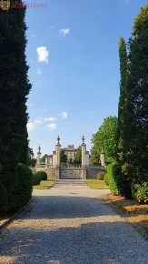 Foto Villa unifamiliare in Via Parrocchiale, Besana in Brianza Centro