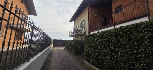 Foto Appartamento in Corso  Torino, Caluso Centro di 112 m² con 5 locali