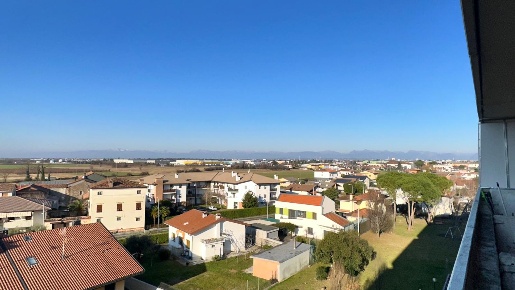 Foto Appartamento in Via Pirona 27 Udine 33100, Udine di 116 m² in vendita