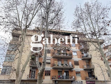 Foto Appartamento in Via PRENESTINA 372, Roma Tor de' Schiavi di 152 m²