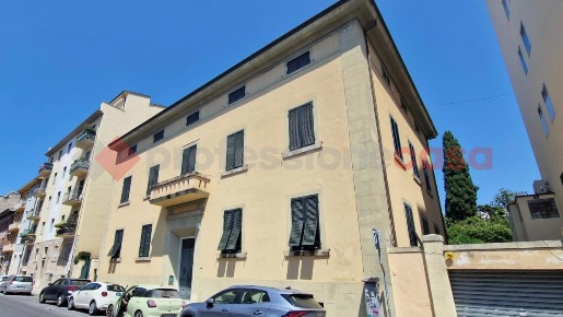 Foto Appartamento in Via lavagna 20, Pisa Sant'Antonio di 60 m² in vendita