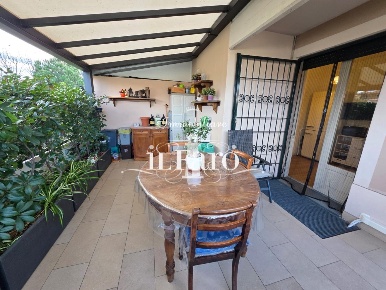 Foto Villa bifamiliare a Viareggio Marco Polo - Don Bosco di 135 m²