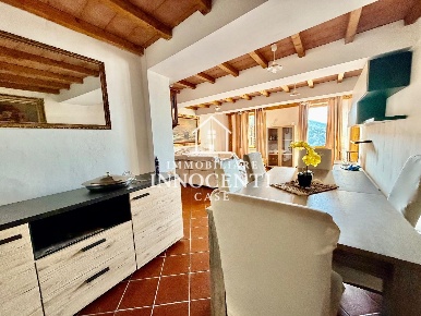 Foto Casa indipendente a Massa San Carlo - Antona di 130 m² con 5 locali