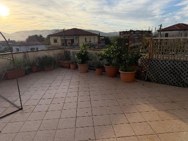 Foto Appartamento a Castelnuovo Magra Colombiera Molicciara di 120 m²