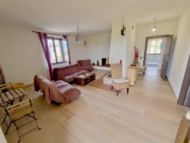 Foto Villa unifamiliare a San Giuliano Terme Colignola, Campo di 260 m²