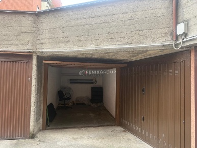 Foto Box in Via Walter Tobagi 17, Milano Tre Castelli - Faenza di 10 m²