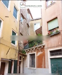 Foto Appartamento in Cannaregio, Venezia di 85 m² con 4 locali in vendita
