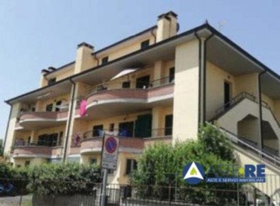 Foto Appartamento in Via Massimo Gatti, Vitorchiano Centro di 90 m²