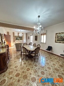 Foto Appartamento in Cortile Tusa, Palermo Villagrazia di 177 m² in vendita