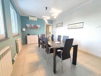 Foto Ufficio in Via della Santissima Annunziata 859, Lucca di 70 m²