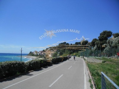 Foto Appartamento in Via Valle Armea, Sanremo Bussana di 35 m² con 2 locali