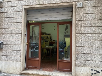 Foto Locale commerciale in Via Mesopotamia 6, Roma Appio Latino di 48 m²