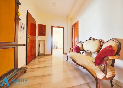 Foto Appartamento in Via Ugo De Carolis 10, Taranto Italia - Montegranaro