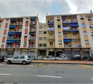 Foto Appartamento in Via del Commercio 13, Genova Nervi di 60 m² all'asta
