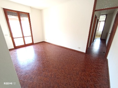 Foto Appartamento in via Carlo Pisacane, Viareggio di 75 m² con 4 locali