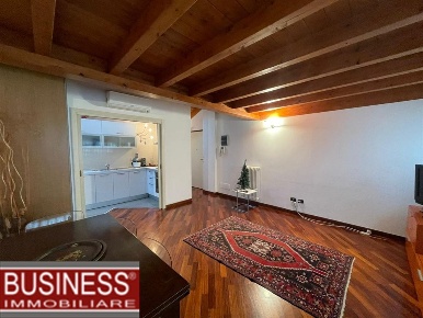 Foto Appartamento in Via Copernico, Milano Centrale di 55 m² con 2 locali