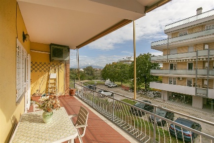 Foto Appartamento in VIA FRANCESCO POSTERLA, Roma San Basilio di 99 m²