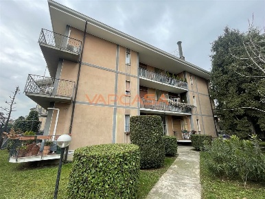 Foto Appartamento in CASNIDA, Treviglio di 106 m² con 3 locali in vendita