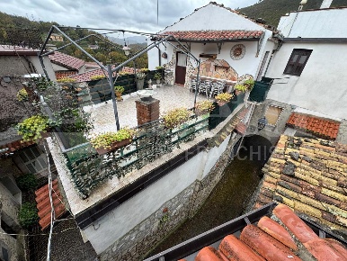 Foto Casa indipendente in Via Sant'Andrea snc, Pratella Centro di 96 m²