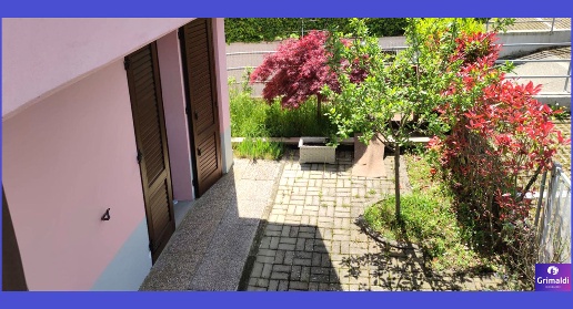 Foto Appartamento in Via Del Villaggio 97, Pignone Puin di 49 m² in vendita