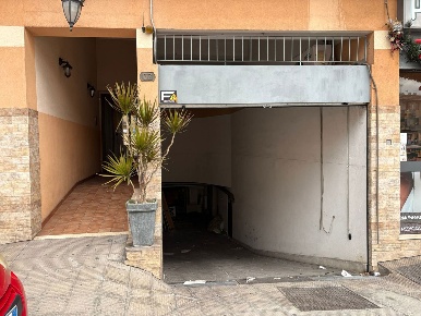 Foto Box in Via Comunale Camaro 81, Messina Bisconte - San Luigi di 33 m²