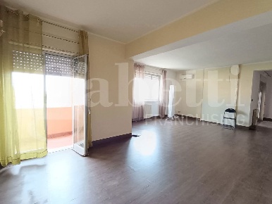 Foto Appartamento in Via bartolomeo cannizzo 1, Siracusa di 155 m²